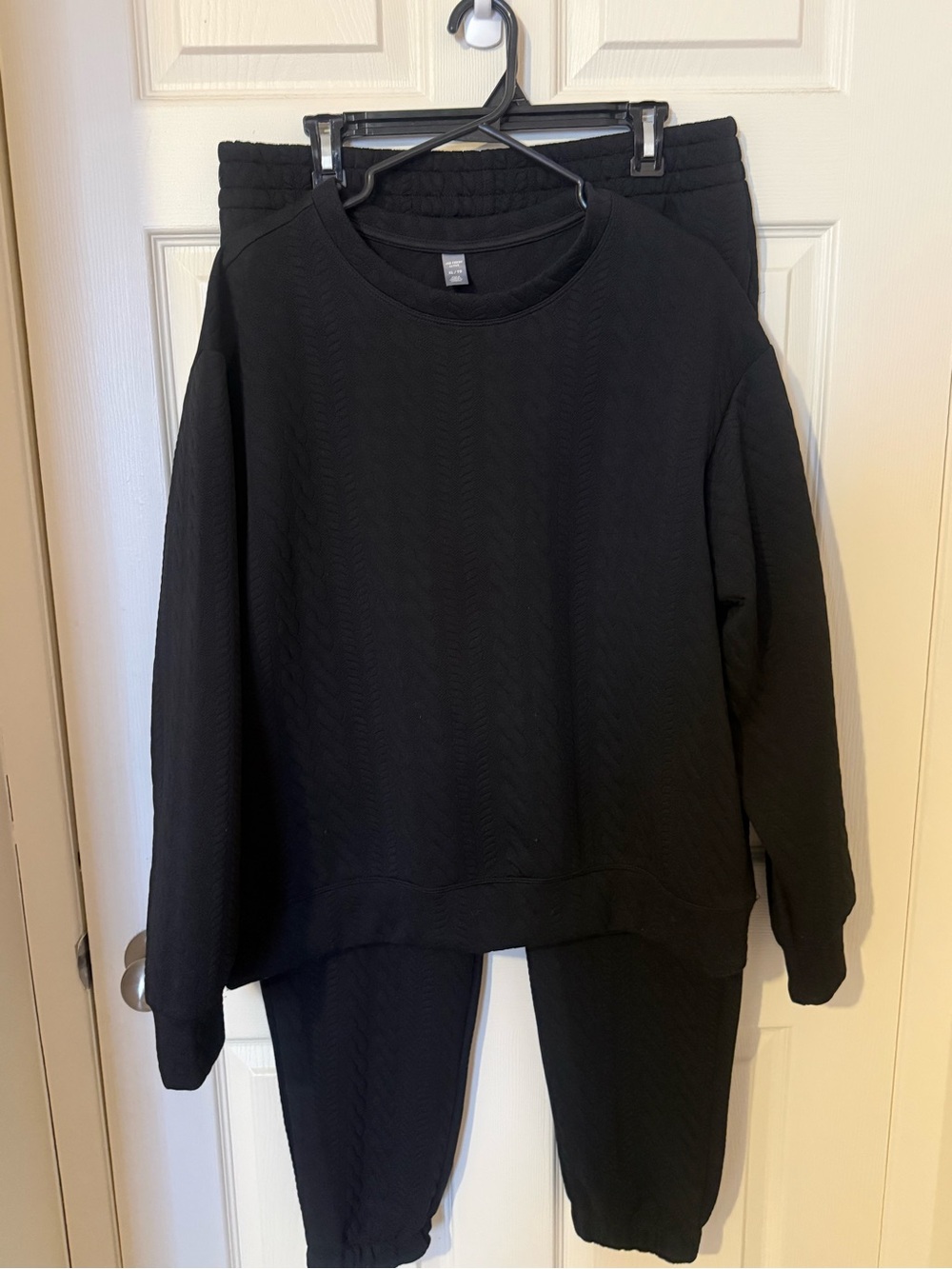 Joe Fresh Black Quilted Active Pullover